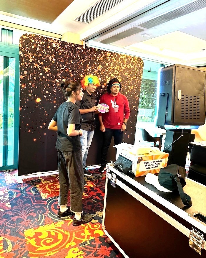 Photobooth Singapore: The Ultimate 2026 Guide to Booking the Perfect Booth for Your Event